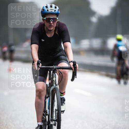 16.08.2026 - KN Förde Triathlon 2026 H.Heesch http://msf.ph/oto/9965034 16.08.2026 09:38:04 Radfahren 142, 172, 184, 264, 266 meine-sportfotos.de