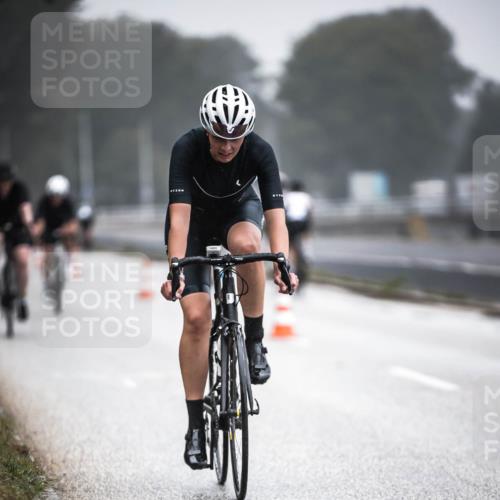 16.08.2026 - KN Förde Triathlon 2026 H.Heesch http://msf.ph/oto/9965138 16.08.2026 09:38:34 Radfahren 108, 132, 164, 178, 189, 198, 263 meine-sportfotos.de