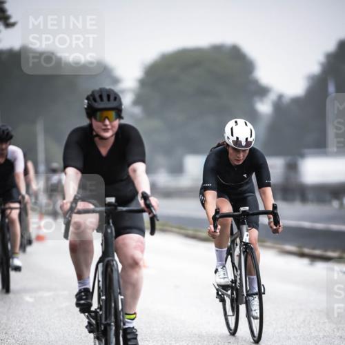 16.08.2026 - KN Förde Triathlon 2026 H.Heesch http://msf.ph/oto/9965162 16.08.2026 09:38:37 Radfahren 108, 109, 164, 178, 192, 198, 263 meine-sportfotos.de