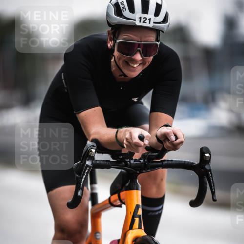 16.08.2026 - KN Förde Triathlon 2026 H.Heesch http://msf.ph/oto/9965272 16.08.2026 09:19:53 Radfahren 121 meine-sportfotos.de