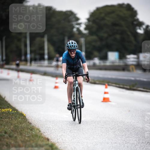 16.08.2026 - KN Förde Triathlon 2026 H.Heesch http://msf.ph/oto/9965287 16.08.2026 09:20:03 Radfahren 127, 129, 142, 148 meine-sportfotos.de