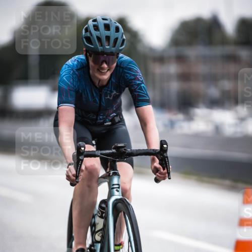 16.08.2026 - KN Förde Triathlon 2026 H.Heesch http://msf.ph/oto/9965298 16.08.2026 09:20:04 Radfahren 127, 129, 142, 148 meine-sportfotos.de