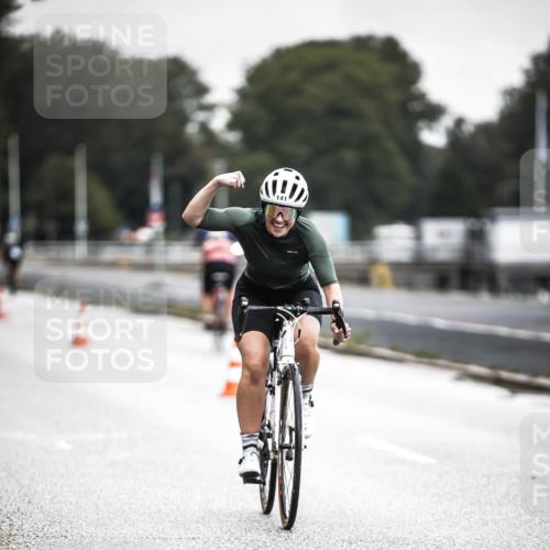 16.08.2026 - KN Förde Triathlon 2026 H.Heesch http://msf.ph/oto/9965378 16.08.2026 09:22:03 Radfahren 141, 162 meine-sportfotos.de