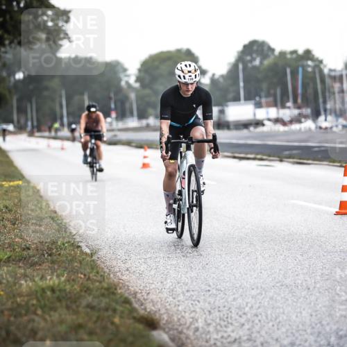 16.08.2026 - KN Förde Triathlon 2026 H.Heesch http://msf.ph/oto/9965559 16.08.2026 09:24:05 Radfahren 105, 108, 120, 154 meine-sportfotos.de