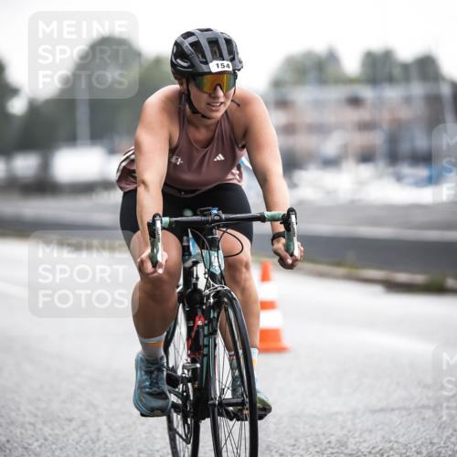 16.08.2026 - KN Förde Triathlon 2026 H.Heesch http://msf.ph/oto/9965580 16.08.2026 09:24:08 Radfahren 105, 108, 120, 154 meine-sportfotos.de