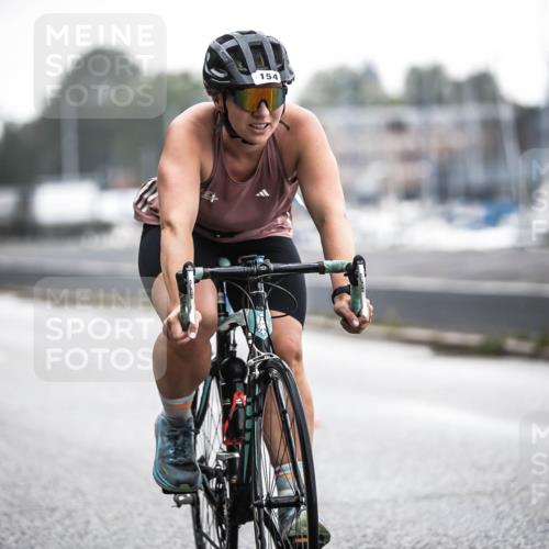 16.08.2026 - KN Förde Triathlon 2026 H.Heesch http://msf.ph/oto/9965581 16.08.2026 09:24:08 Radfahren 105, 108, 120, 154 meine-sportfotos.de