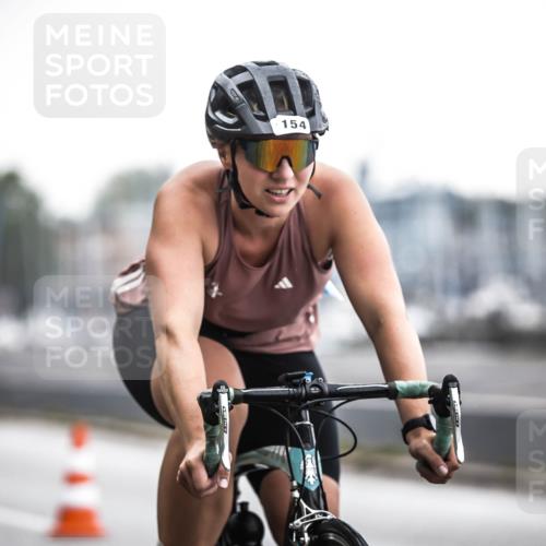 16.08.2026 - KN Förde Triathlon 2026 H.Heesch http://msf.ph/oto/9965586 16.08.2026 09:24:08 Radfahren 105, 108, 120, 154 meine-sportfotos.de