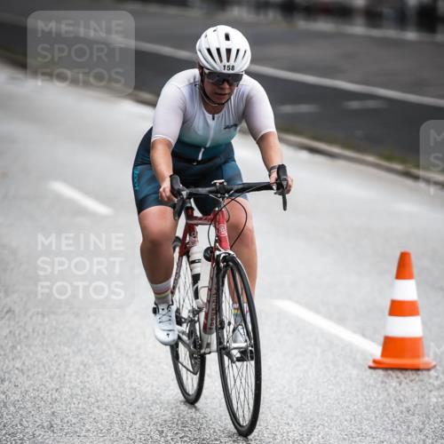 16.08.2026 - KN Förde Triathlon 2026 H.Heesch http://msf.ph/oto/9965650 16.08.2026 09:24:45 Radfahren 124, 138, 158, 162, 189 meine-sportfotos.de