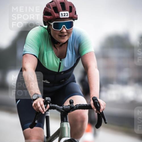 16.08.2026 - KN Förde Triathlon 2026 H.Heesch http://msf.ph/oto/9965849 16.08.2026 09:26:01 Radfahren 114, 123, 537 meine-sportfotos.de