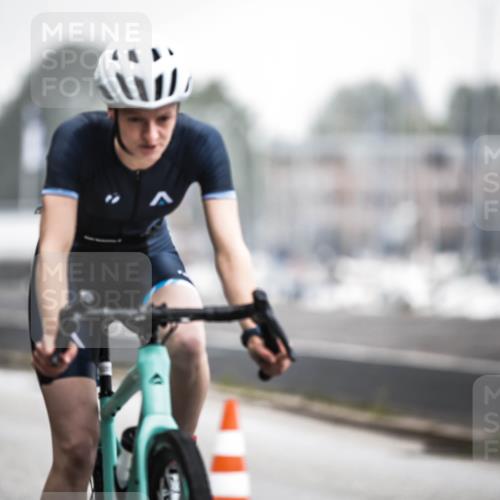 16.08.2026 - KN Förde Triathlon 2026 H.Heesch http://msf.ph/oto/9965915 16.08.2026 09:26:55 Radfahren 175, 197, 212 meine-sportfotos.de