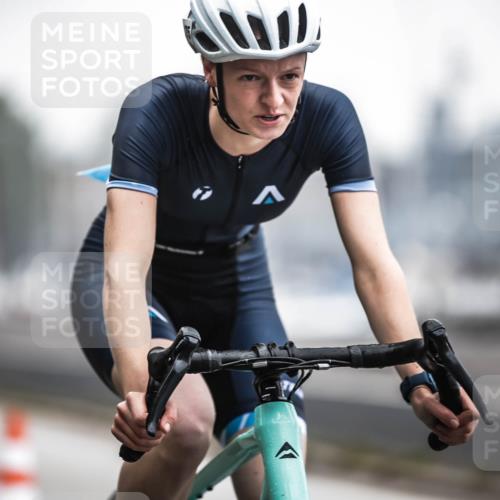 16.08.2026 - KN Förde Triathlon 2026 H.Heesch http://msf.ph/oto/9965921 16.08.2026 09:26:55 Radfahren 175, 197, 212 meine-sportfotos.de