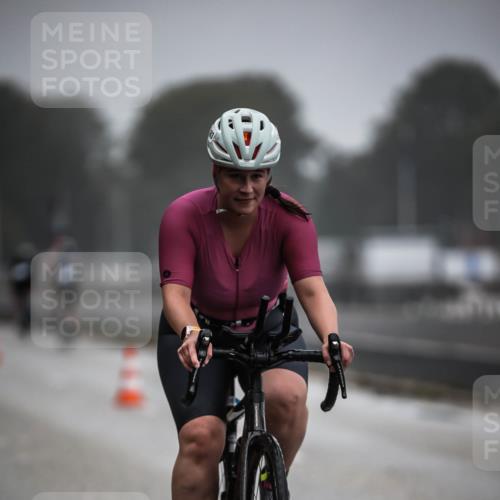 16.08.2026 - KN Förde Triathlon 2026 H.Heesch http://msf.ph/oto/9965933 16.08.2026 09:27:19 Radfahren 126, 177, 183 meine-sportfotos.de