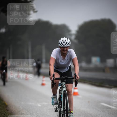 16.08.2026 - KN Förde Triathlon 2026 H.Heesch http://msf.ph/oto/9965989 16.08.2026 09:27:31 Radfahren 119, 121, 138, 171, 172, 176, 180, 230 meine-sportfotos.de