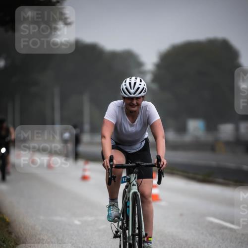16.08.2026 - KN Förde Triathlon 2026 H.Heesch http://msf.ph/oto/9965990 16.08.2026 09:27:31 Radfahren 119, 121, 138, 171, 172, 176, 180, 230 meine-sportfotos.de