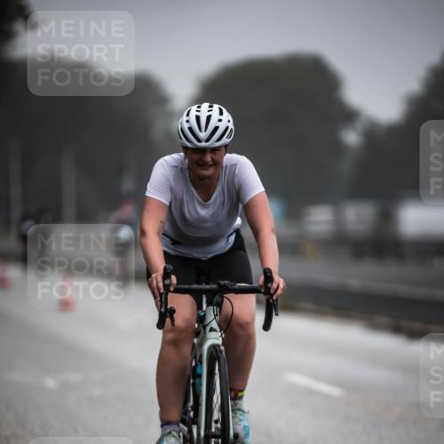 16.08.2026 - KN Förde Triathlon 2026 H.Heesch http://msf.ph/oto/9965996 16.08.2026 09:27:32 Radfahren 121, 138, 171, 172, 176, 180, 230 meine-sportfotos.de