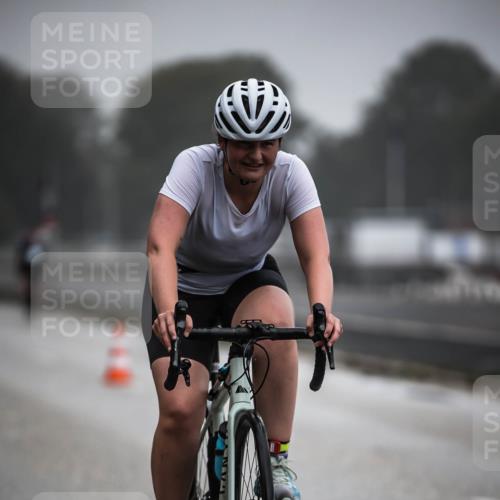16.08.2026 - KN Förde Triathlon 2026 H.Heesch http://msf.ph/oto/9966002 16.08.2026 09:27:32 Radfahren 121, 138, 171, 172, 176, 180, 230 meine-sportfotos.de