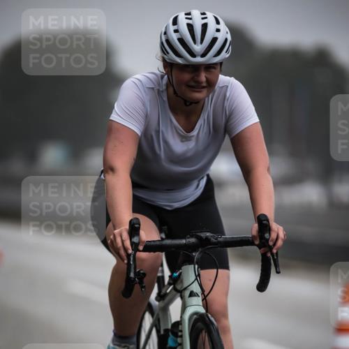 16.08.2026 - KN Förde Triathlon 2026 H.Heesch http://msf.ph/oto/9966008 16.08.2026 09:27:32 Radfahren 121, 138, 171, 172, 176, 180, 230 meine-sportfotos.de