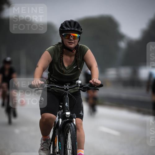 16.08.2026 - KN Förde Triathlon 2026 H.Heesch http://msf.ph/oto/9966033 16.08.2026 09:27:38 Radfahren 108, 156, 205, 230 meine-sportfotos.de