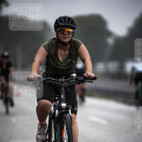 16.08.2026 - KN Förde Triathlon 2026 H.Heesch http://msf.ph/oto/9966034 16.08.2026 09:27:38 Radfahren 108, 156, 205, 230 meine-sportfotos.de