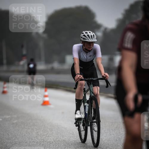 16.08.2026 - KN Förde Triathlon 2026 H.Heesch http://msf.ph/oto/9966081 16.08.2026 09:27:50 Radfahren 115, 142, 168, 186, 187, 204 meine-sportfotos.de