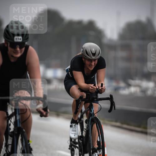 16.08.2026 - KN Förde Triathlon 2026 H.Heesch http://msf.ph/oto/9966188 16.08.2026 09:28:04 Radfahren 103, 110, 113, 114, 146, 164, 174, 190, 192, 194, 198, 239 meine-sportfotos.de