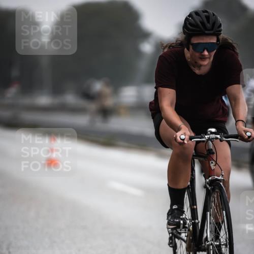 16.08.2026 - KN Förde Triathlon 2026 H.Heesch http://msf.ph/oto/9966703 16.08.2026 09:30:15 Radfahren 171, 180, 215, 235 meine-sportfotos.de
