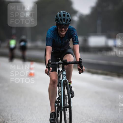 16.08.2026 - KN Förde Triathlon 2026 H.Heesch http://msf.ph/oto/9966754 16.08.2026 09:30:21 Radfahren 142, 146, 235 meine-sportfotos.de
