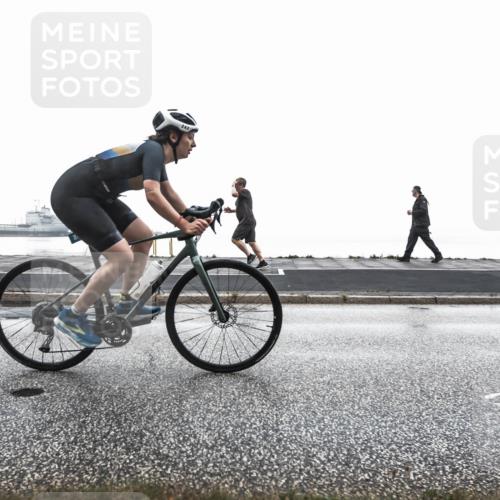 16.08.2026 - KN Förde Triathlon 2026 H.Heesch http://msf.ph/oto/9966755 16.08.2026 09:42:15 Radfahren 141, 226, 242 meine-sportfotos.de