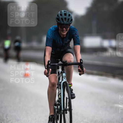 16.08.2026 - KN Förde Triathlon 2026 H.Heesch http://msf.ph/oto/9966756 16.08.2026 09:30:21 Radfahren 142, 146, 235 meine-sportfotos.de