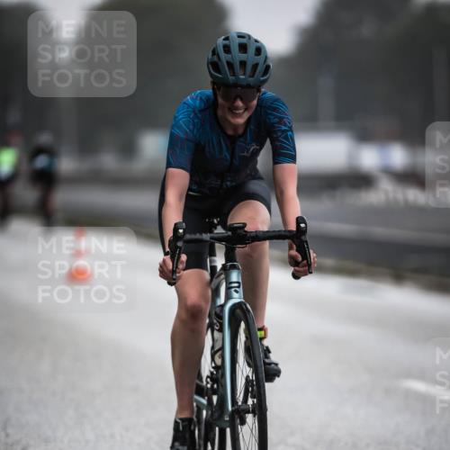 16.08.2026 - KN Förde Triathlon 2026 H.Heesch http://msf.ph/oto/9966758 16.08.2026 09:30:21 Radfahren 142, 146, 235 meine-sportfotos.de