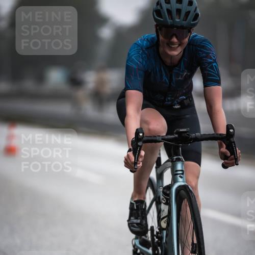 16.08.2026 - KN Förde Triathlon 2026 H.Heesch http://msf.ph/oto/9966767 16.08.2026 09:30:21 Radfahren 142, 146, 235 meine-sportfotos.de