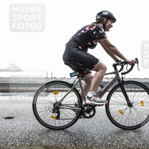 16.08.2026 - KN Förde Triathlon 2026 H.Heesch http://msf.ph/oto/9966887 16.08.2026 09:44:38 Radfahren 205, 213, 254 meine-sportfotos.de