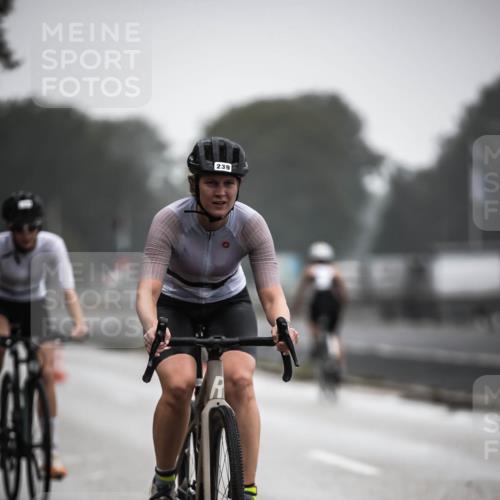 16.08.2026 - KN Förde Triathlon 2026 H.Heesch http://msf.ph/oto/9966904 16.08.2026 09:30:45 Radfahren 129, 160, 194, 239, 248 meine-sportfotos.de