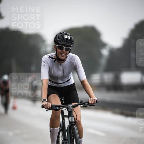 16.08.2026 - KN Förde Triathlon 2026 H.Heesch http://msf.ph/oto/9966911 16.08.2026 09:30:46 Radfahren 129, 160, 194, 205, 239, 248 meine-sportfotos.de