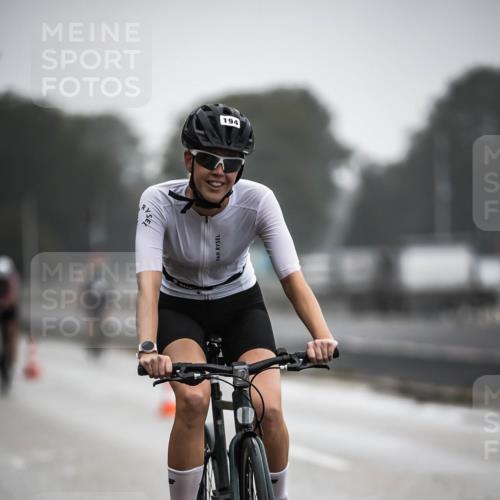 16.08.2026 - KN Förde Triathlon 2026 H.Heesch http://msf.ph/oto/9966913 16.08.2026 09:30:46 Radfahren 129, 160, 194, 205, 239, 248 meine-sportfotos.de