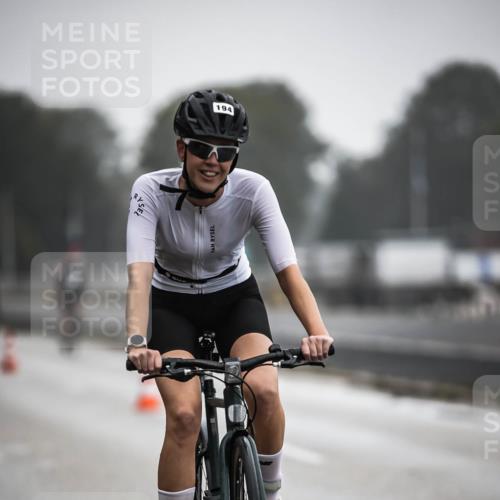 16.08.2026 - KN Förde Triathlon 2026 H.Heesch http://msf.ph/oto/9966915 16.08.2026 09:30:46 Radfahren 129, 160, 194, 205, 239, 248 meine-sportfotos.de