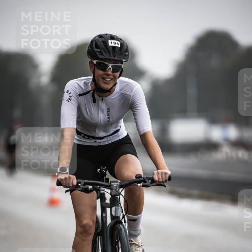 16.08.2026 - KN Förde Triathlon 2026 H.Heesch http://msf.ph/oto/9966918 16.08.2026 09:30:46 Radfahren 129, 160, 194, 205, 239, 248 meine-sportfotos.de