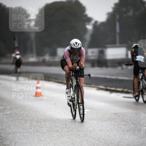 16.08.2026 - KN Förde Triathlon 2026 H.Heesch http://msf.ph/oto/9966931 16.08.2026 09:30:48 Radfahren 129, 141, 160, 194, 205, 239, 248 meine-sportfotos.de