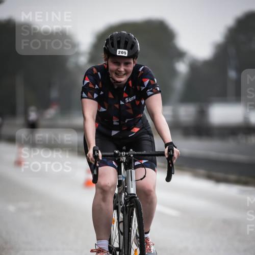 16.08.2026 - KN Förde Triathlon 2026 H.Heesch http://msf.ph/oto/9966967 16.08.2026 09:30:50 Radfahren 129, 141, 149, 160, 205 meine-sportfotos.de