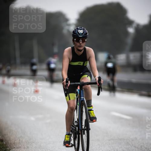 16.08.2026 - KN Förde Triathlon 2026 H.Heesch http://msf.ph/oto/9967035 16.08.2026 09:31:01 Radfahren 117, 122, 130, 214, 223 meine-sportfotos.de