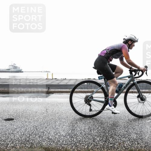 16.08.2026 - KN Förde Triathlon 2026 H.Heesch http://msf.ph/oto/9967036 16.08.2026 09:47:26 Radfahren 138, 228, 248, 254 meine-sportfotos.de