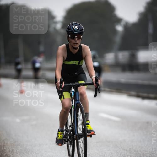 16.08.2026 - KN Förde Triathlon 2026 H.Heesch http://msf.ph/oto/9967039 16.08.2026 09:31:02 Radfahren 117, 130, 214, 223 meine-sportfotos.de