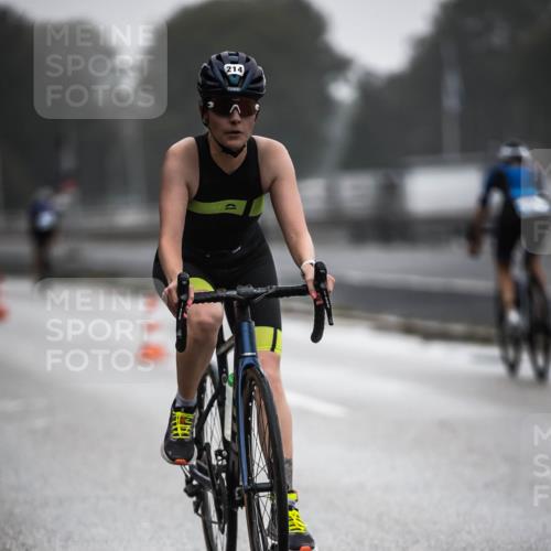 16.08.2026 - KN Förde Triathlon 2026 H.Heesch http://msf.ph/oto/9967045 16.08.2026 09:31:02 Radfahren 117, 130, 214, 223 meine-sportfotos.de