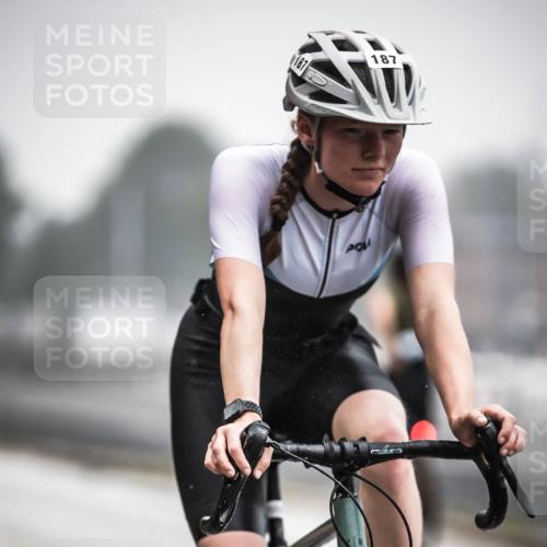 16.08.2026 - KN Förde Triathlon 2026 H.Heesch http://msf.ph/oto/9967241 16.08.2026 09:38:45 Radfahren 126, 166, 187 meine-sportfotos.de