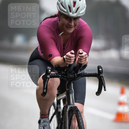 16.08.2026 - KN Förde Triathlon 2026 H.Heesch http://msf.ph/oto/9967342 16.08.2026 09:39:04 Radfahren 180, 183, 239 meine-sportfotos.de