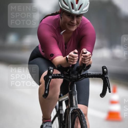 16.08.2026 - KN Förde Triathlon 2026 H.Heesch http://msf.ph/oto/9967344 16.08.2026 09:39:04 Radfahren 180, 183, 239 meine-sportfotos.de