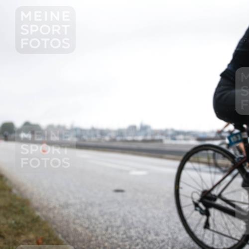 16.08.2026 - KN Förde Triathlon 2026 H.Heesch http://msf.ph/oto/9967415 16.08.2026 09:25:43 Radfahren 115, 139, 145, 153, 163, 225 meine-sportfotos.de