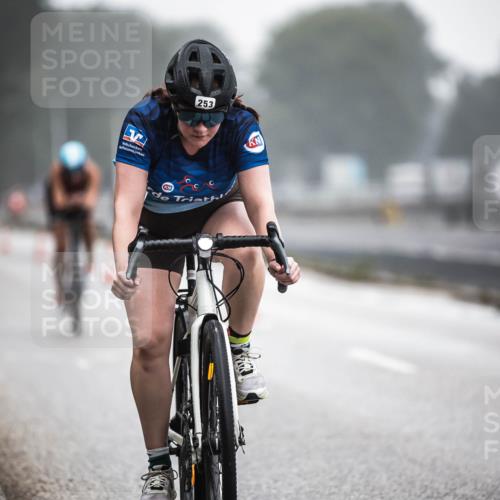 16.08.2026 - KN Förde Triathlon 2026 H.Heesch http://msf.ph/oto/9967489 16.08.2026 09:39:37 Radfahren 119, 227, 242, 253, 537 meine-sportfotos.de