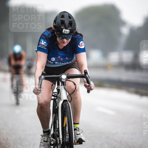 16.08.2026 - KN Förde Triathlon 2026 H.Heesch http://msf.ph/oto/9967493 16.08.2026 09:39:37 Radfahren 119, 227, 242, 253, 537 meine-sportfotos.de