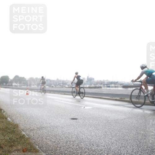 16.08.2026 - KN Förde Triathlon 2026 H.Heesch http://msf.ph/oto/9967703 16.08.2026 09:32:51 Radfahren 159, 240, 251 meine-sportfotos.de